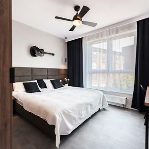 Unique 3City Apartments - Grey Apartment